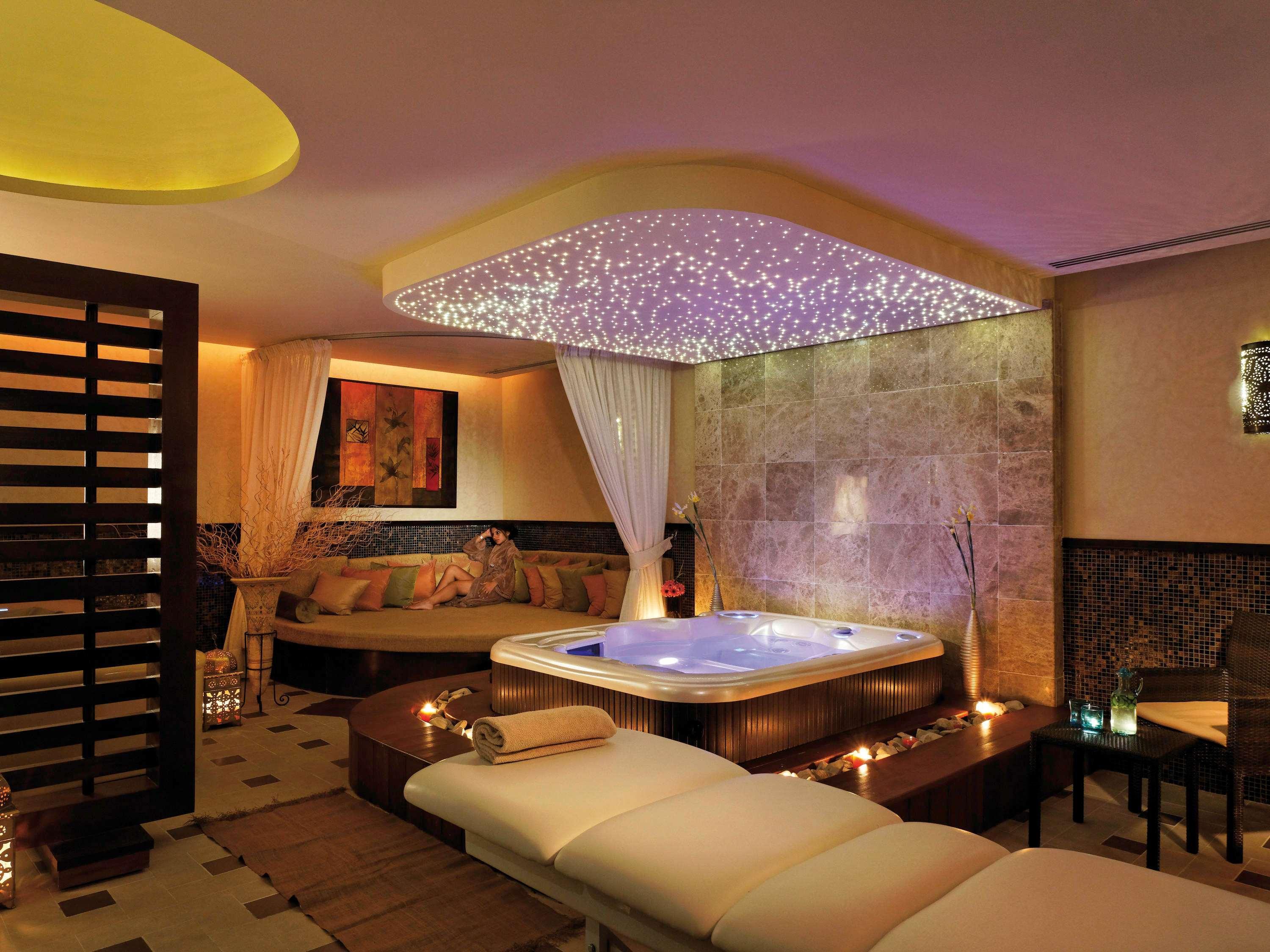 Moevenpick Resort & Marine Spa Sousse Exterior photo A spa at the Jumeirah Emirates Towers Hotel, Dubai