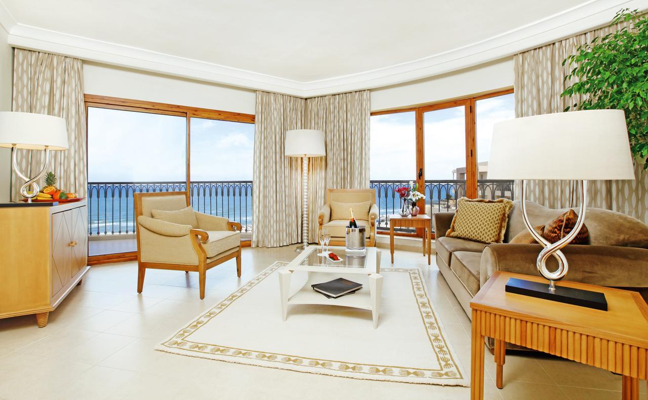 Moevenpick Resort & Marine Spa Sousse Exterior photo A living room at the Four Seasons Hotel