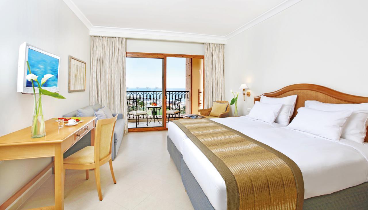Moevenpick Resort & Marine Spa Sousse Room photo A typical room at the hotel